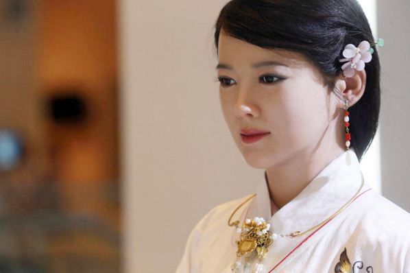 尊龙凯时人生就是博中国官网中国18岁美女机器人诞生功能强大秒杀日本网友：不愁媳妇(图4)