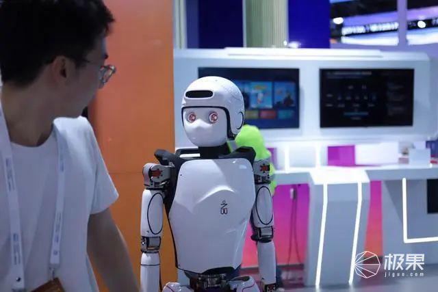 尊龙凯时人生就是博·(中国)官网全球最新机器人都在这了！马斯克：未来机器人会比人(图13)